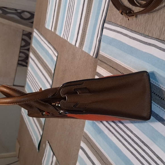 MUCHAEL KORS Dillon-SMALL SATCHEL & CROSS BODY - Picture 3 of 7
